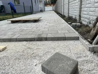 Térkövezés Sarrom Kft.